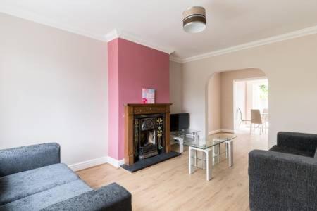 Solihull/Nec/Airport 3 Bedroom Semi-Detached House Μπέρμιγχαμ Εξωτερικό φωτογραφία
