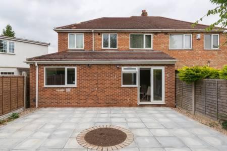 Solihull/Nec/Airport 3 Bedroom Semi-Detached House Μπέρμιγχαμ Εξωτερικό φωτογραφία