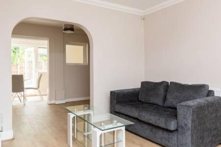 Solihull/Nec/Airport 3 Bedroom Semi-Detached House Μπέρμιγχαμ Εξωτερικό φωτογραφία